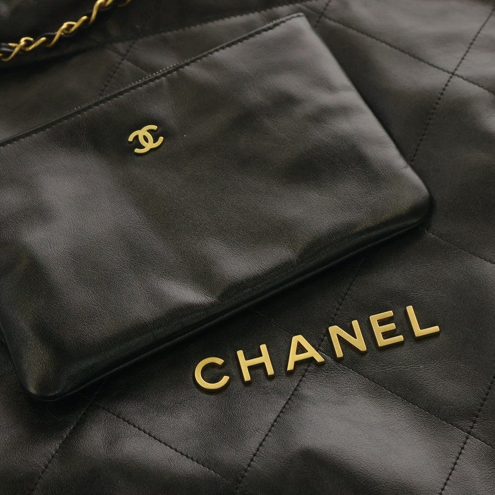 CHANEL(シャネル) シャネル22 ミディアム マトラッセ グリーン シャイニーカーフスキン ゴールド金具 ショルダーバッグ 斜め掛けバッグ