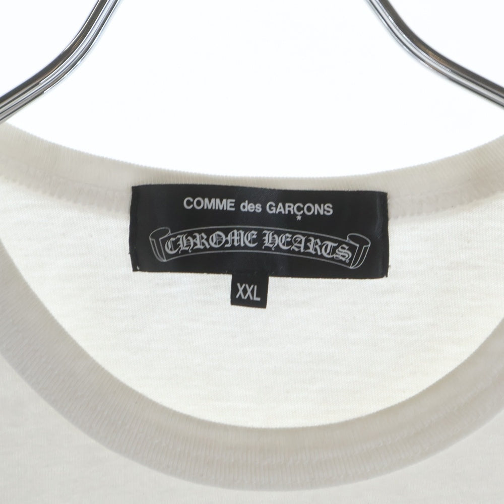 CHROME HEARTS(クロムハーツ) 12SS × COMME des GARCONS DSM別注 Scroll Label Logo Tee ZI-T001 ×コムデギャルソン コラボ スクロールロゴプリント 半袖Tシャツ ホワイト