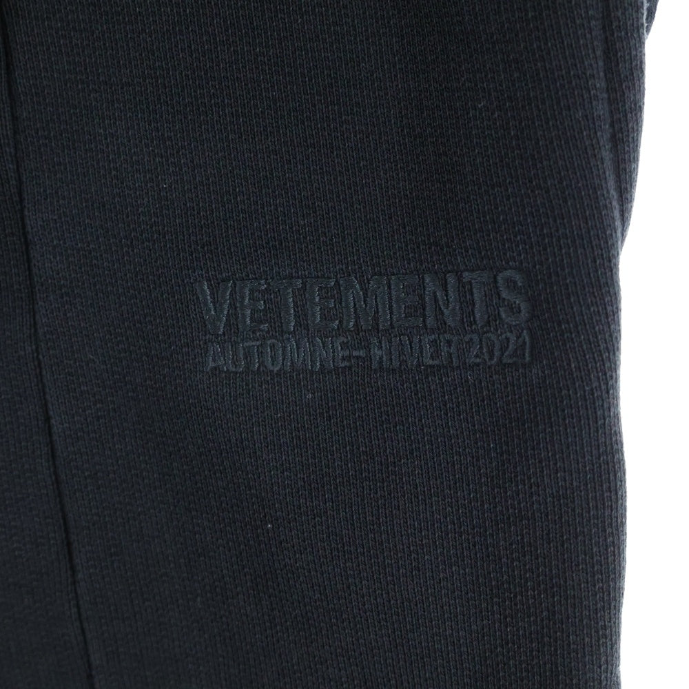 VETEMENTS ヴェトモン 20AW POUR FEMME GARDEROBE HIVER2021 PRET-A-PORTER プールフェム ロゴ刺繍 トラック スウェットパンツ ブラック WAH21TR645 VETEMENTS(ヴェトモン) 20AW POUR FEMME GARDEROBE HIVER2021 PRET-A