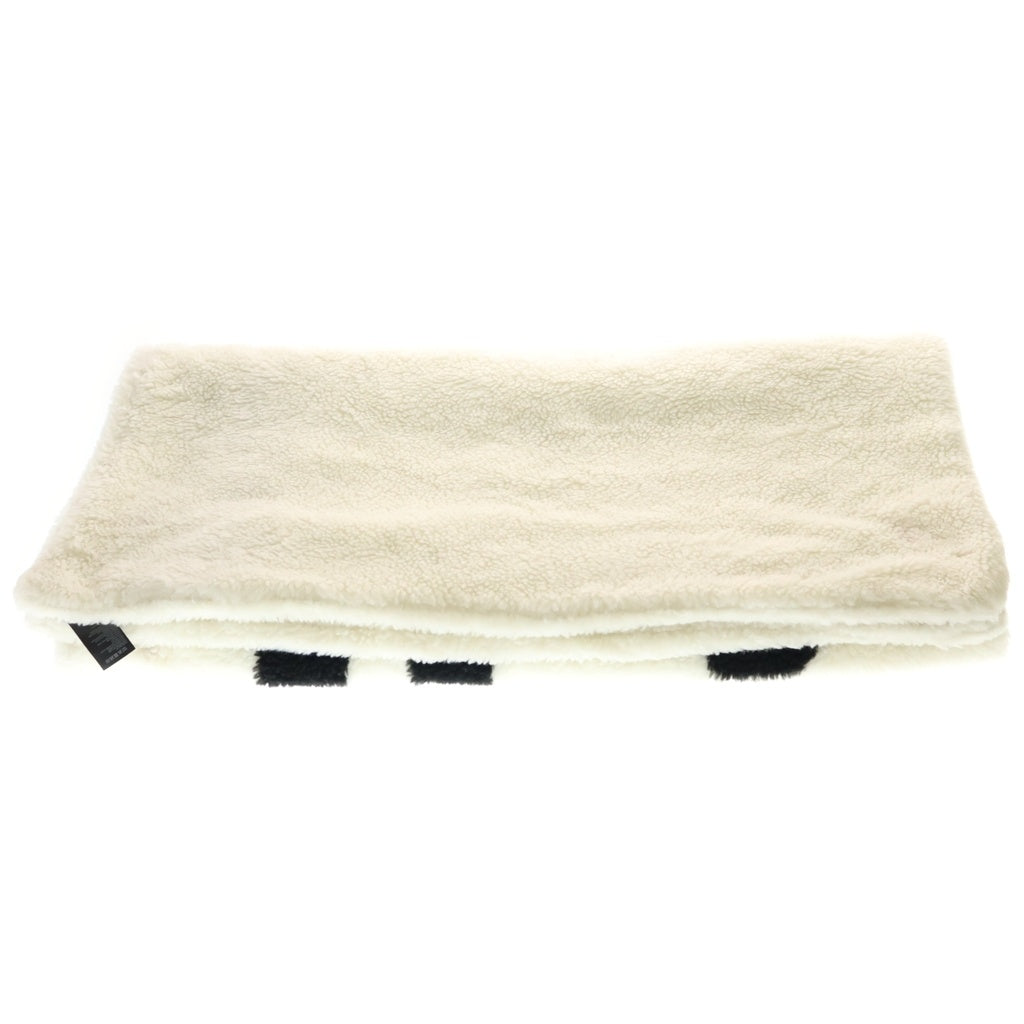 BALENCIAGA(バレンシアガ) 3B Logo Soft Padded Blanket 673510 4B0B7 大判ロゴ ブランケット ホワイト
