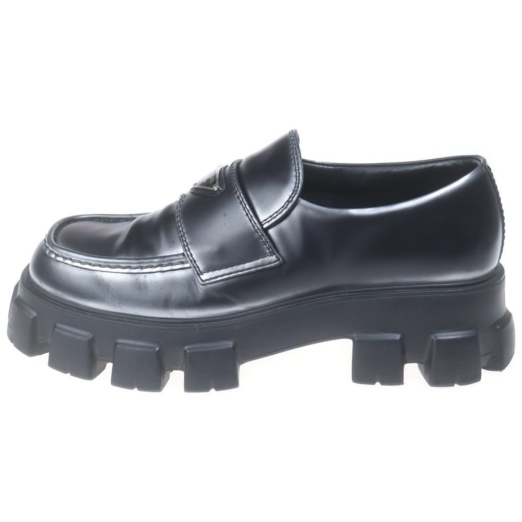 PRADA(プラダ) モノリス ブラッシュドレザー トライアングルロゴ ローファー ローカットシューズ ブラック 2DE129