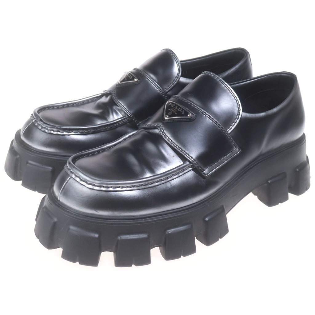 PRADA(プラダ) モノリス ブラッシュドレザー トライアングルロゴ ローファー ローカットシューズ ブラック 2DE129