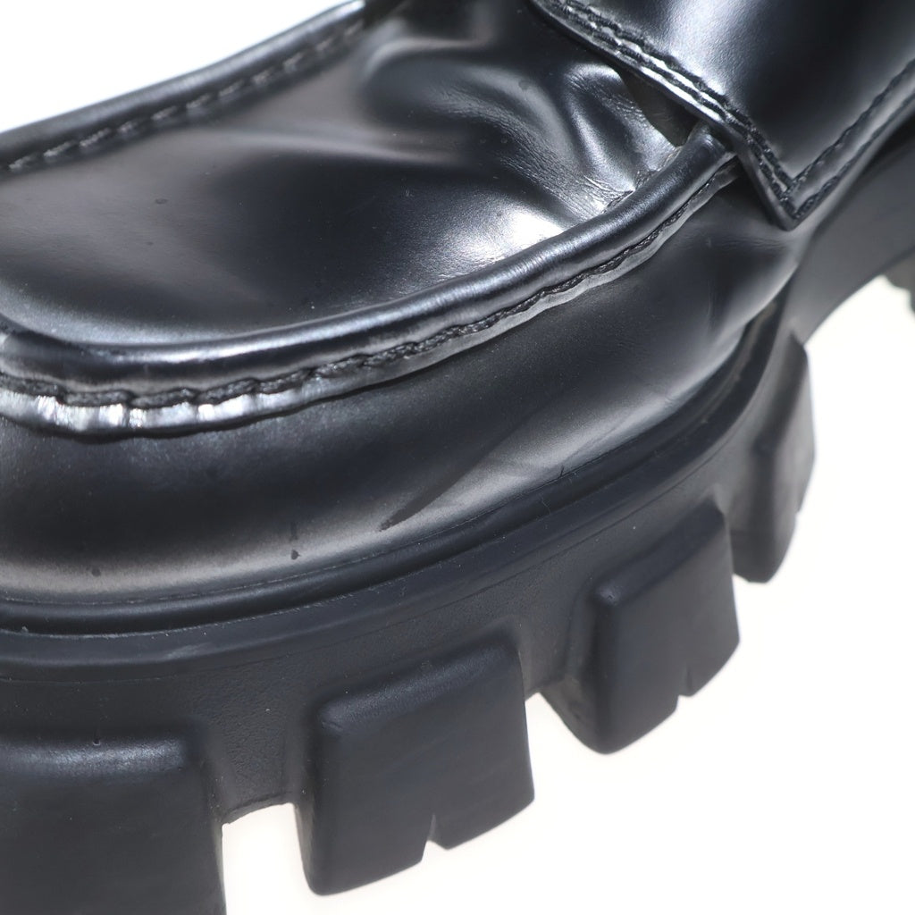 PRADA(プラダ) モノリス ブラッシュドレザー トライアングルロゴ ローファー ローカットシューズ ブラック 2DE129
