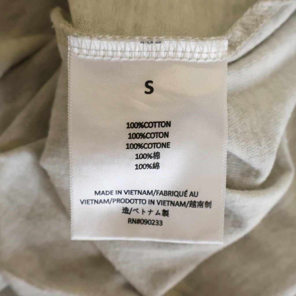 FEAR OF GOD ESSENTIALS(フィアオブゴッド エッセンシャルズ) S/S T-SHIRT 1977 半袖Tシャツ グレージュ