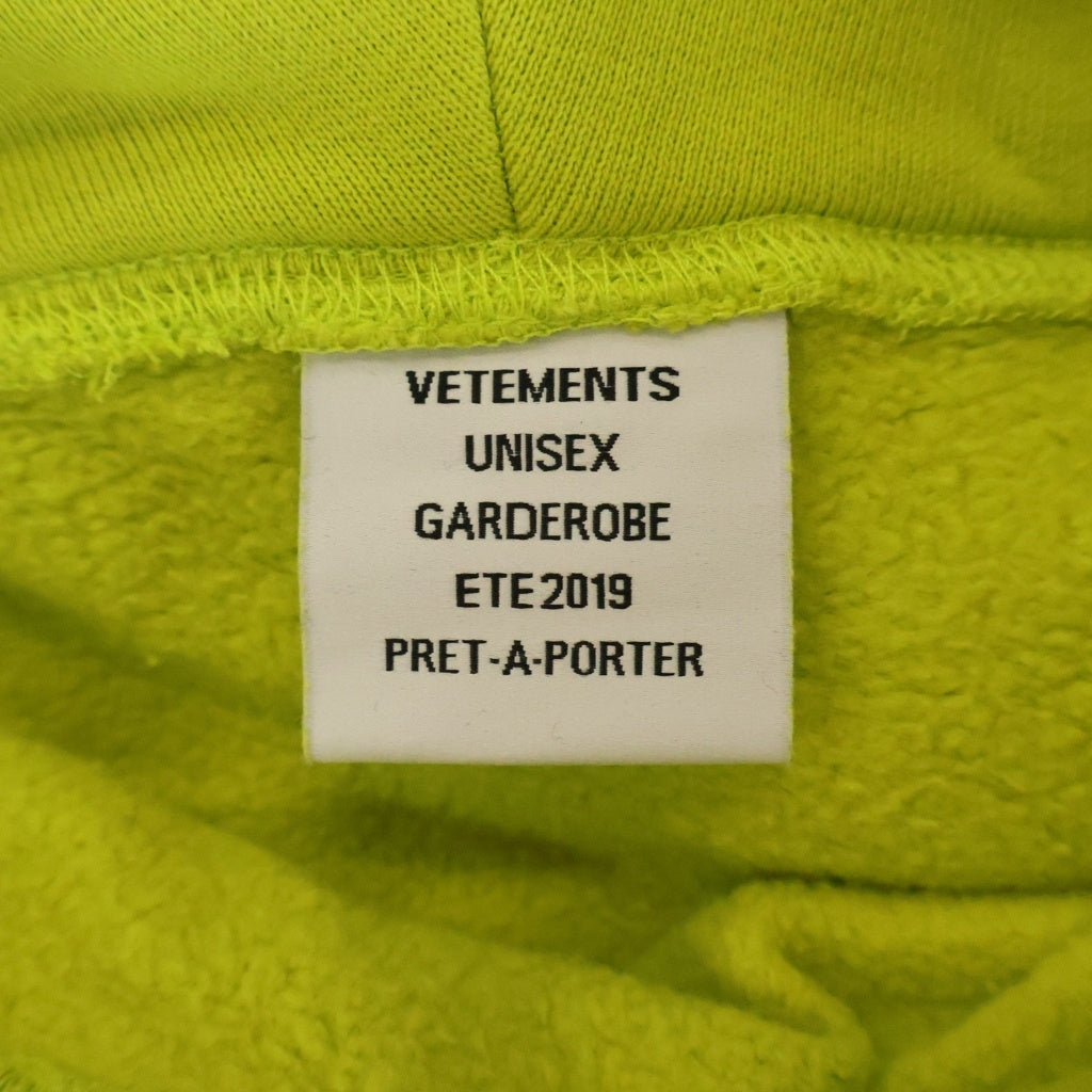 VETEMENTS(ヴェトモン) CARTOON HOODIE カートゥーン フーディー フロント刺繍 プルオーバーパーカー ライトグリーン USS197010