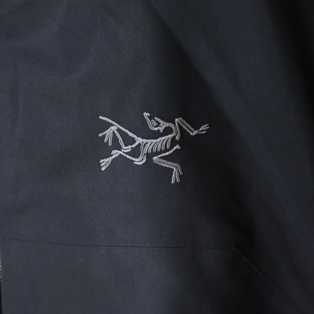 ARC'TERYX(アークテリクス) BETA JACKET ベータ ロゴ刺繍 ナイロンジャケット マウンテンパーカー フーディー ブラック X000010513