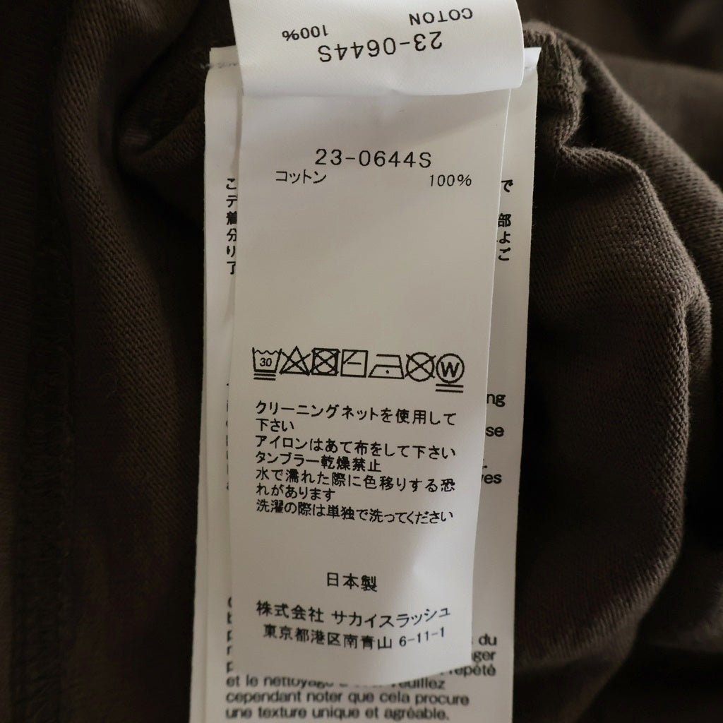 Sacai(サカイ) Logo Print Tee ロゴプリント 半袖Tシャツ カットソー ブラウン 23-0644S
