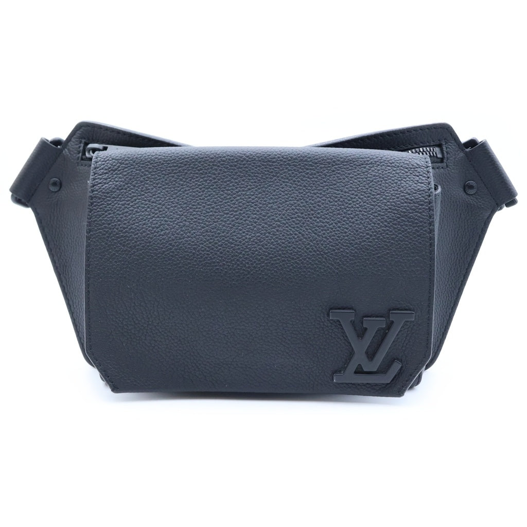 LOUIS VUITTON(ルイヴィトン) LVアエログラム テイクオフ・スリング レザー ショルダーバッグ ブラック M57081