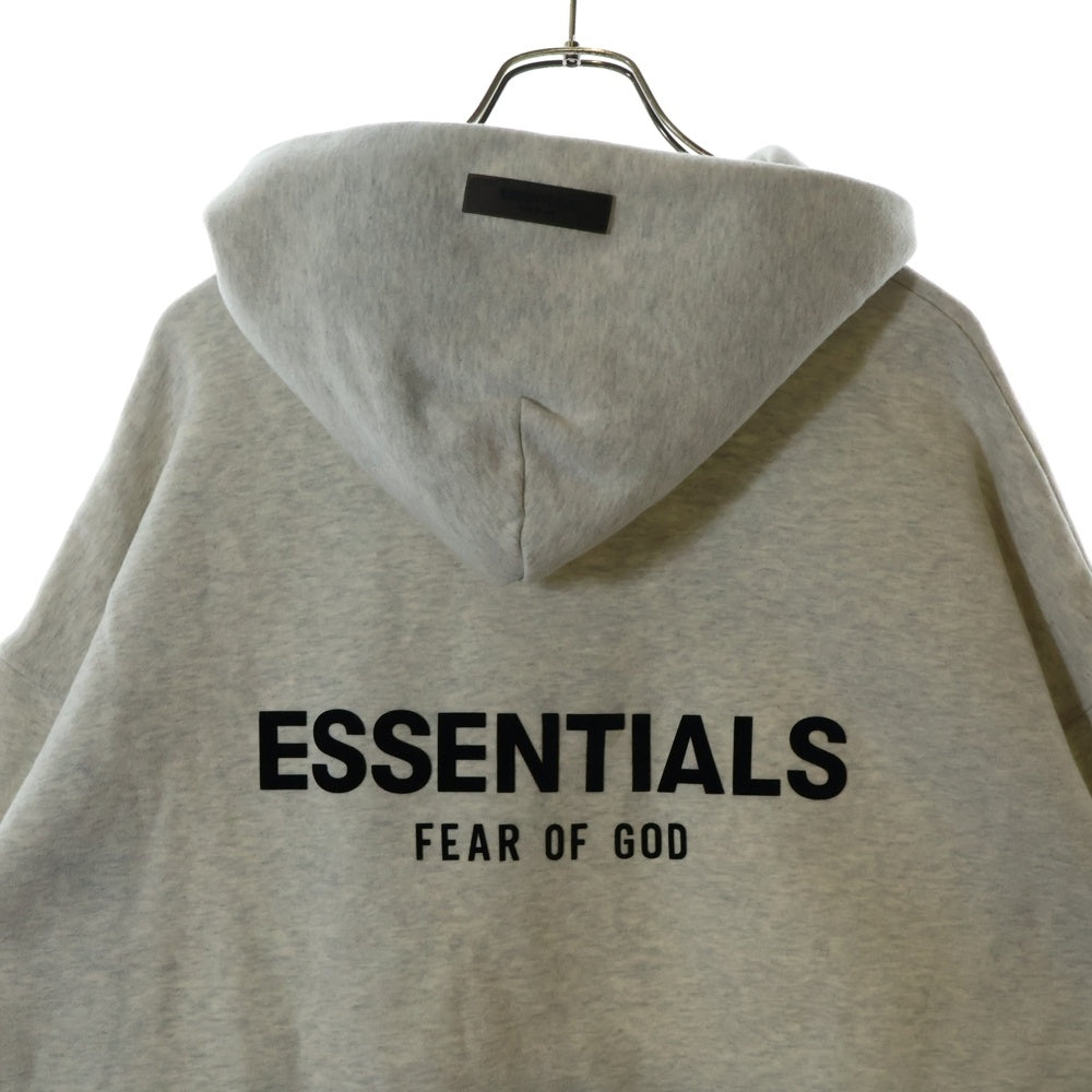ESSENTIALS FEAR OF GOD(エッセンシャル フィアオブゴッド) Flocky Back Logo Sweat Pullover Parka フロッキーバックロゴプリントスウェットプルオーバーパーカー グレー
