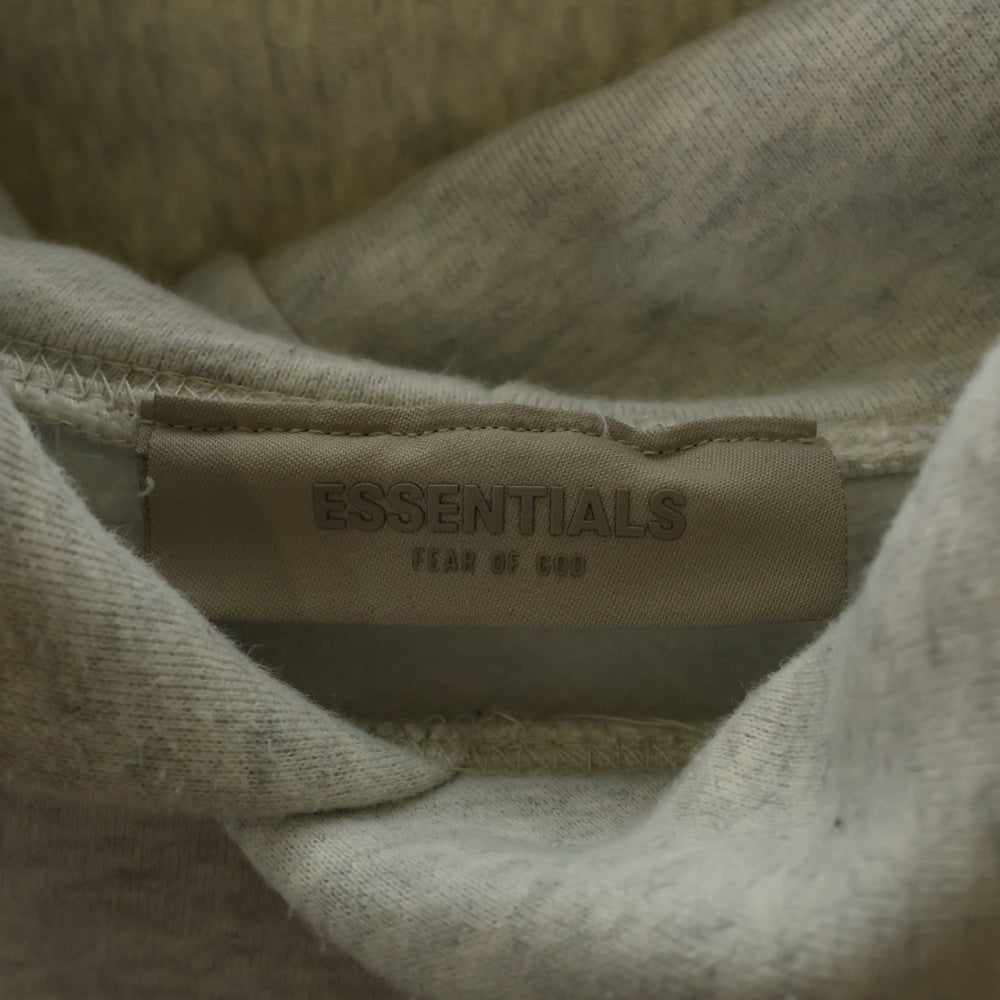 ESSENTIALS FEAR OF GOD(エッセンシャル フィアオブゴッド) Flocky Back Logo Sweat Pullover Parka フロッキーバックロゴプリントスウェットプルオーバーパーカー グレー