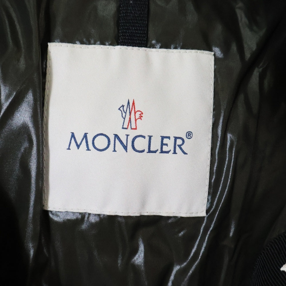 MONCLER(モンクレール) MONTCLA モンクラー ロゴフーデッドナイロンダウンジャケット アウター カーキ F20911B56900