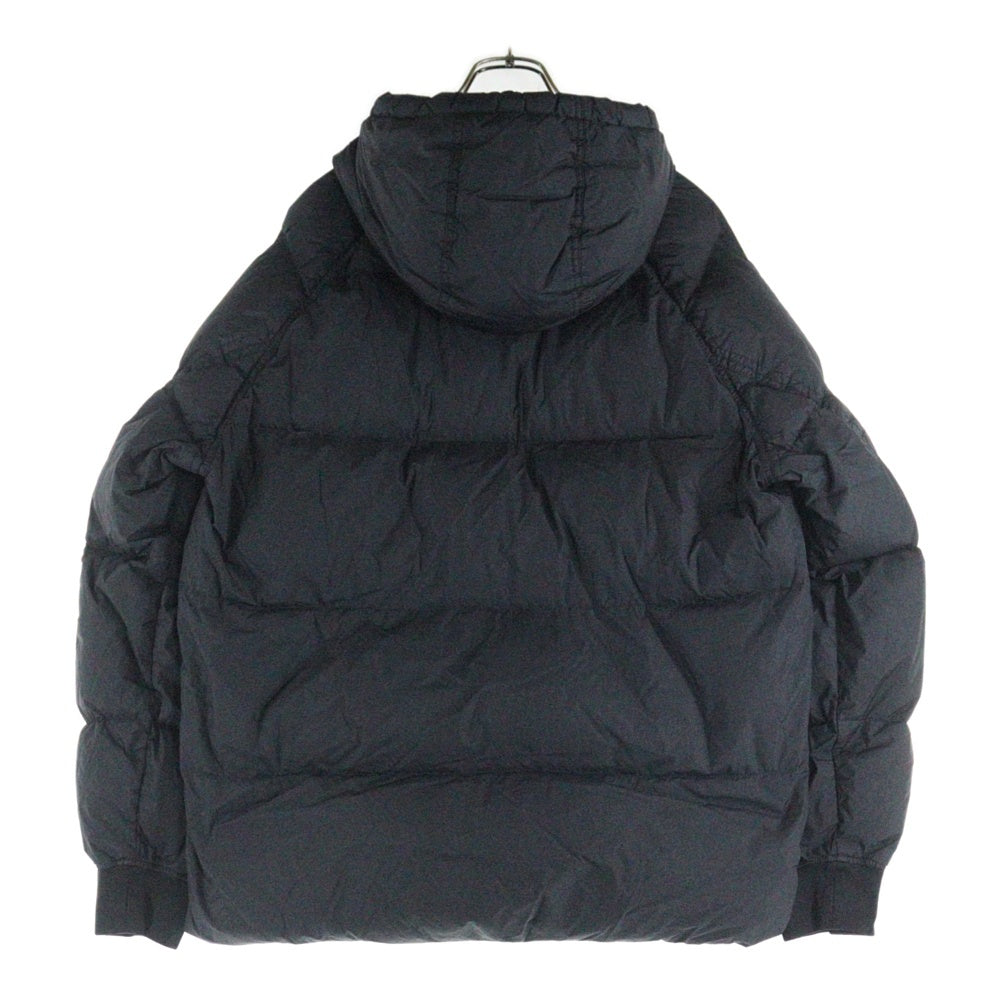 STONE ISLAND(ストーンアイランド) GARMENT DYED CRINKLE REPS RECYCLED NYLON DOWN ロゴワッペン ナイロンダウンジャケット ブラック 791540723