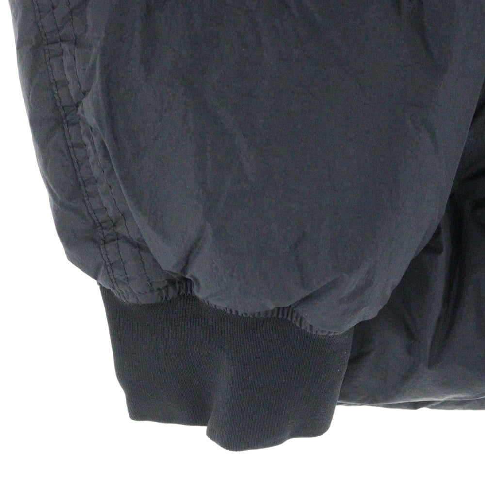 STONE ISLAND(ストーンアイランド) GARMENT DYED CRINKLE REPS RECYCLED NYLON DOWN ロゴワッペン ナイロンダウンジャケット ブラック 791540723