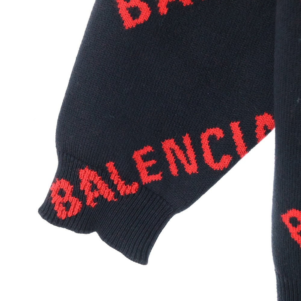 BALENCIAGA(バレンシアガ) 20AW 625970 T3178 総柄ロゴ オーバーサイズ クルーネックセーター 長袖セーター ニット ブラック/レッド