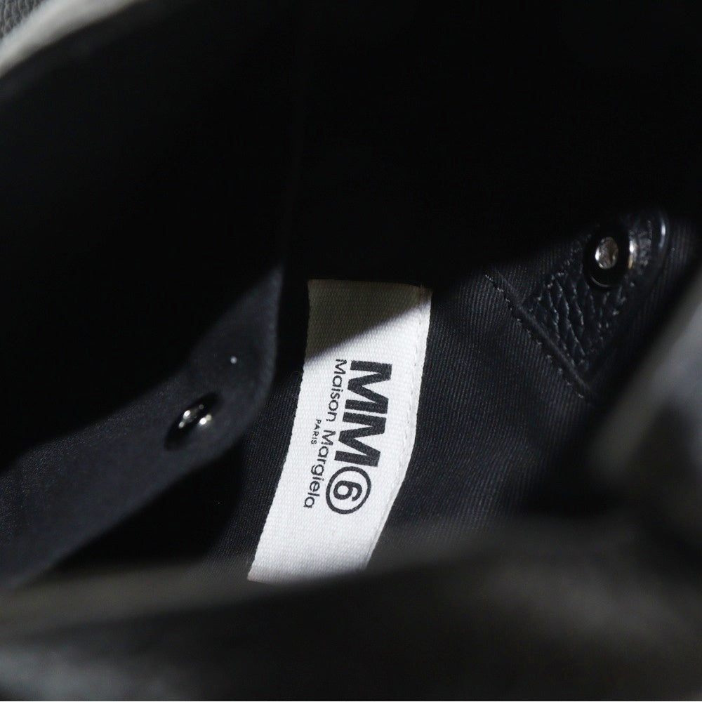 MM6 Maison Margiela(エムエムシックスメゾンマルジェラ) JAPANESE MINI ジャパニーズ ミニ シンセティックレザー ハンドバッグ ブラック レディース SB6WD0013