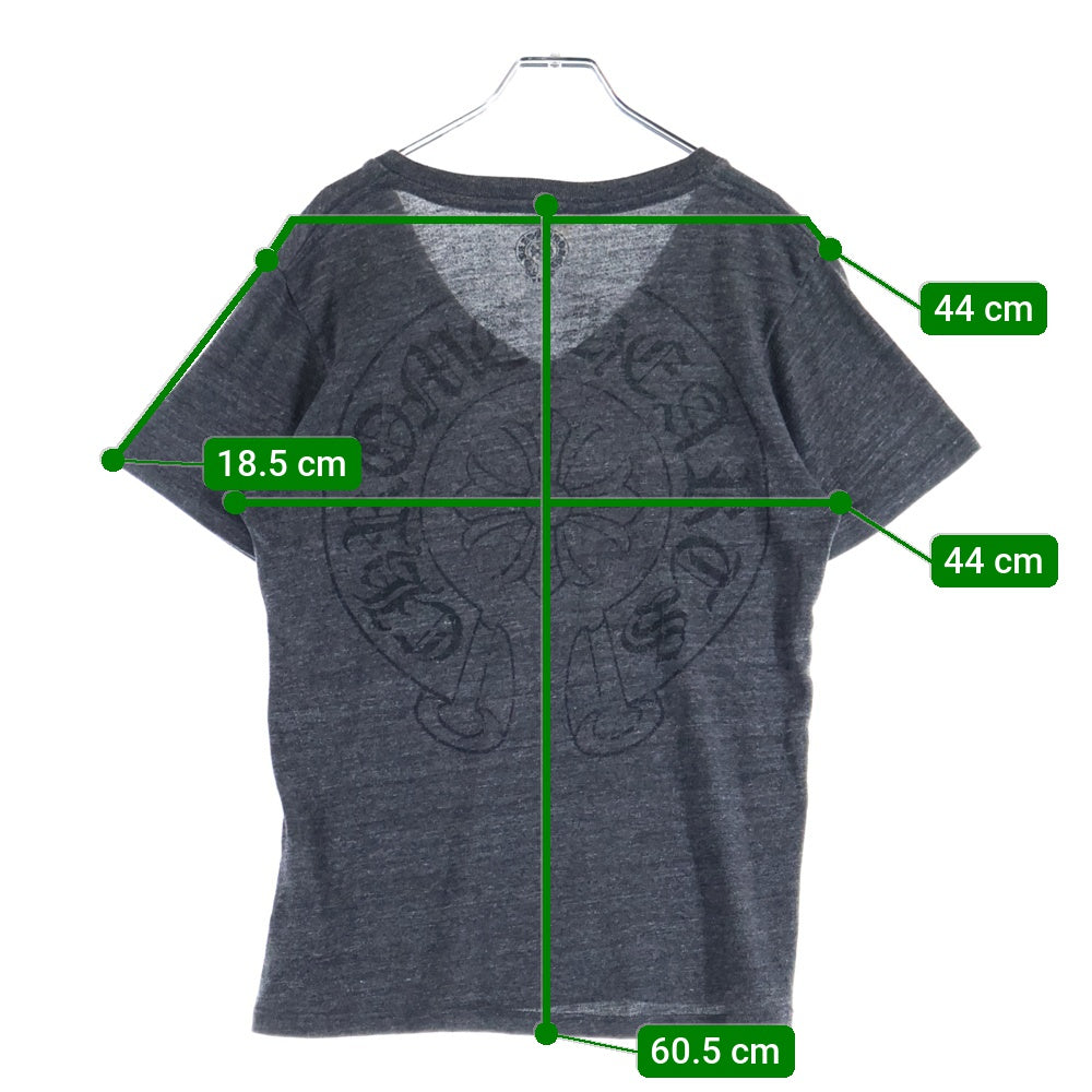 CHROME HEARTS(クロムハーツ) Horseshoe Back ホースシュー バック プリント Vネック コットン 半袖Tシャツ カットソー グレー/レッド