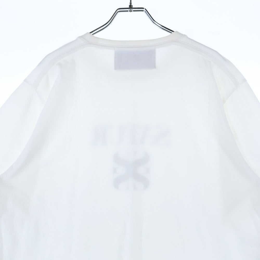SATUR(セター) フロントロゴ プリント 半袖Tシャツ カットソー ホワイト SA23FWUT03