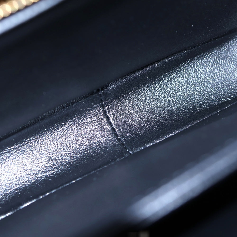 CELINE(セリーヌ) ティーン トリオンフ レザーショルダーバッグ ゴールド金具 ブラック