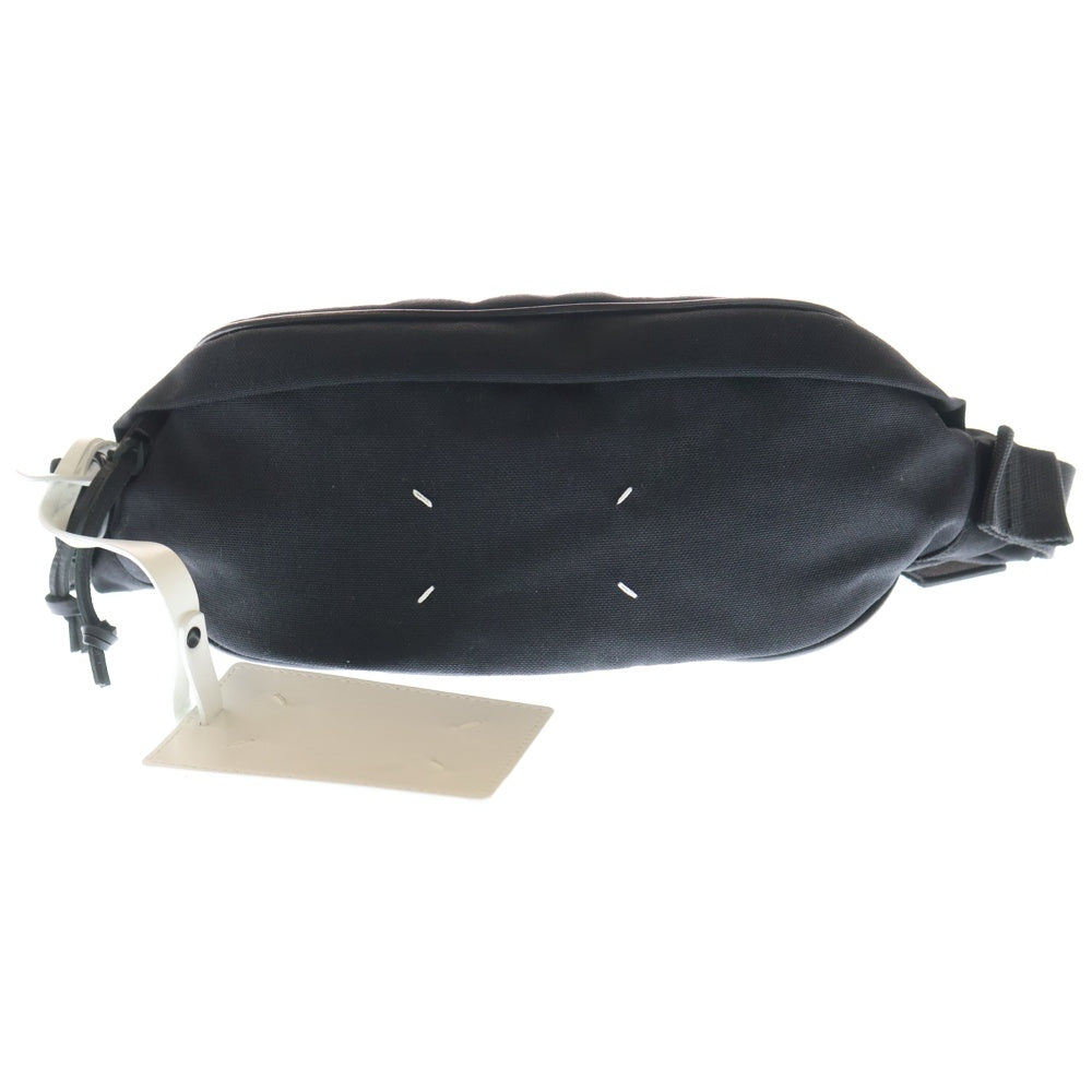 Maison Margiela 1(メゾンマルジェラ) ボディバッグ ウェストポーチ バムバッグ ブラック ナイロン S55WB0072