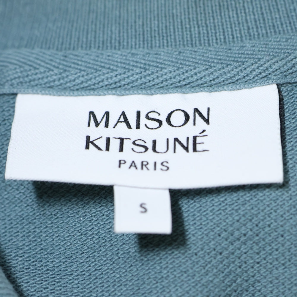 MAISON KITSUNE(メゾンキツネ) フロント刺繡 半袖ポロシャツ ライトブルー MM00210KJ7010