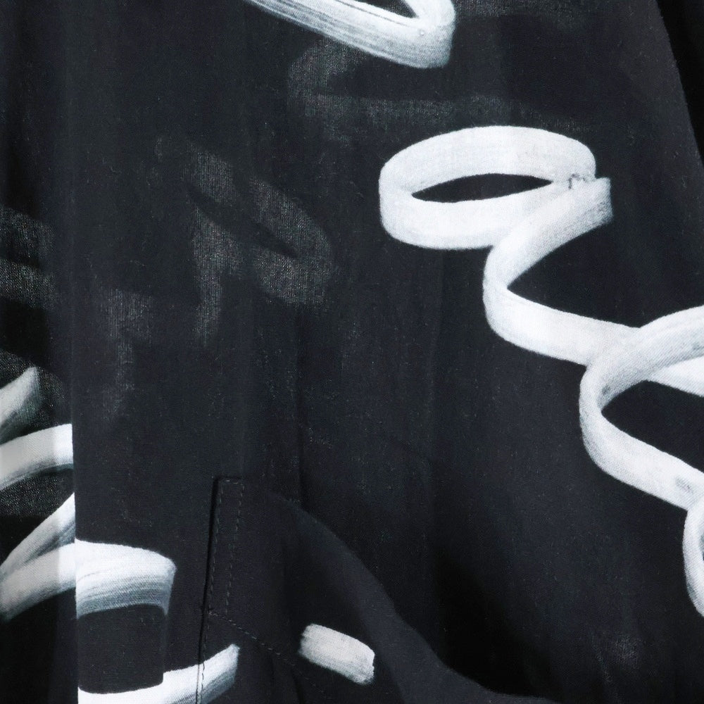 BALENCIAGA(バレンシアガ) 23AW 総柄ロゴ シルク半袖シャツ ブラック/ホワイト 681813