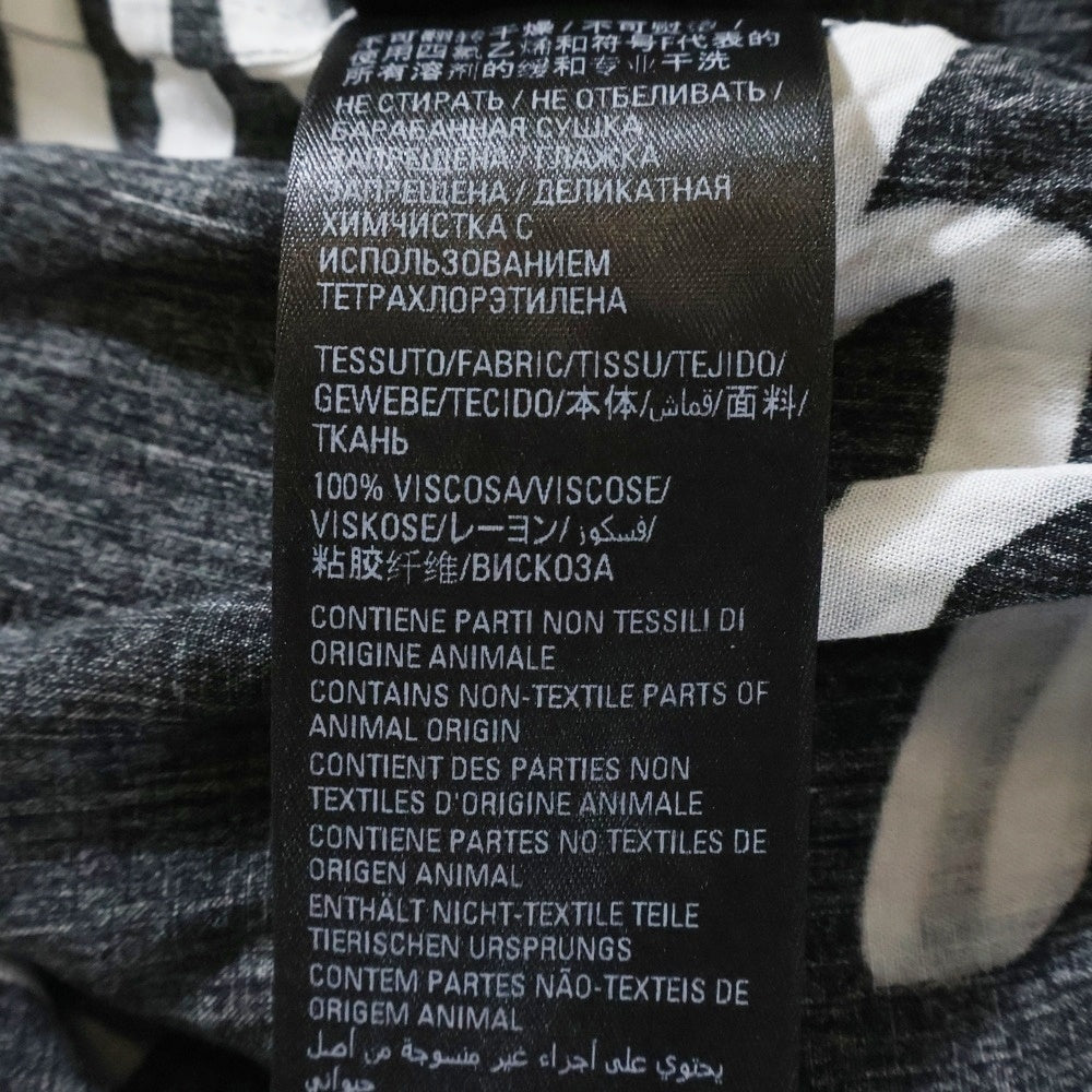 BALENCIAGA(バレンシアガ) 23AW 総柄ロゴ シルク半袖シャツ ブラック/ホワイト 681813