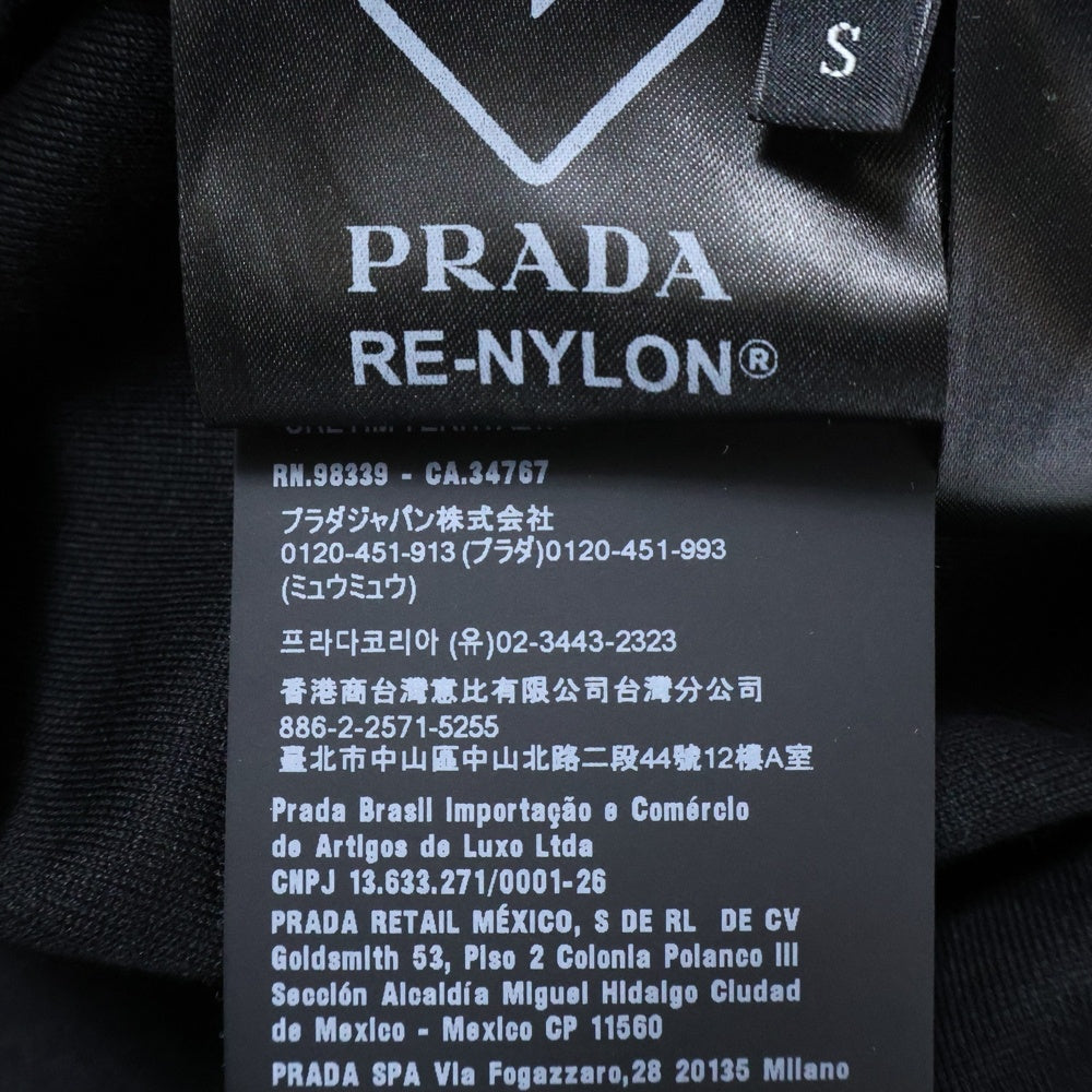 PRADA(プラダ) 22AW RE-NYLON トライアングルロゴ スウェットクルーネックシャツ ブラック UJL30A S222 110Q