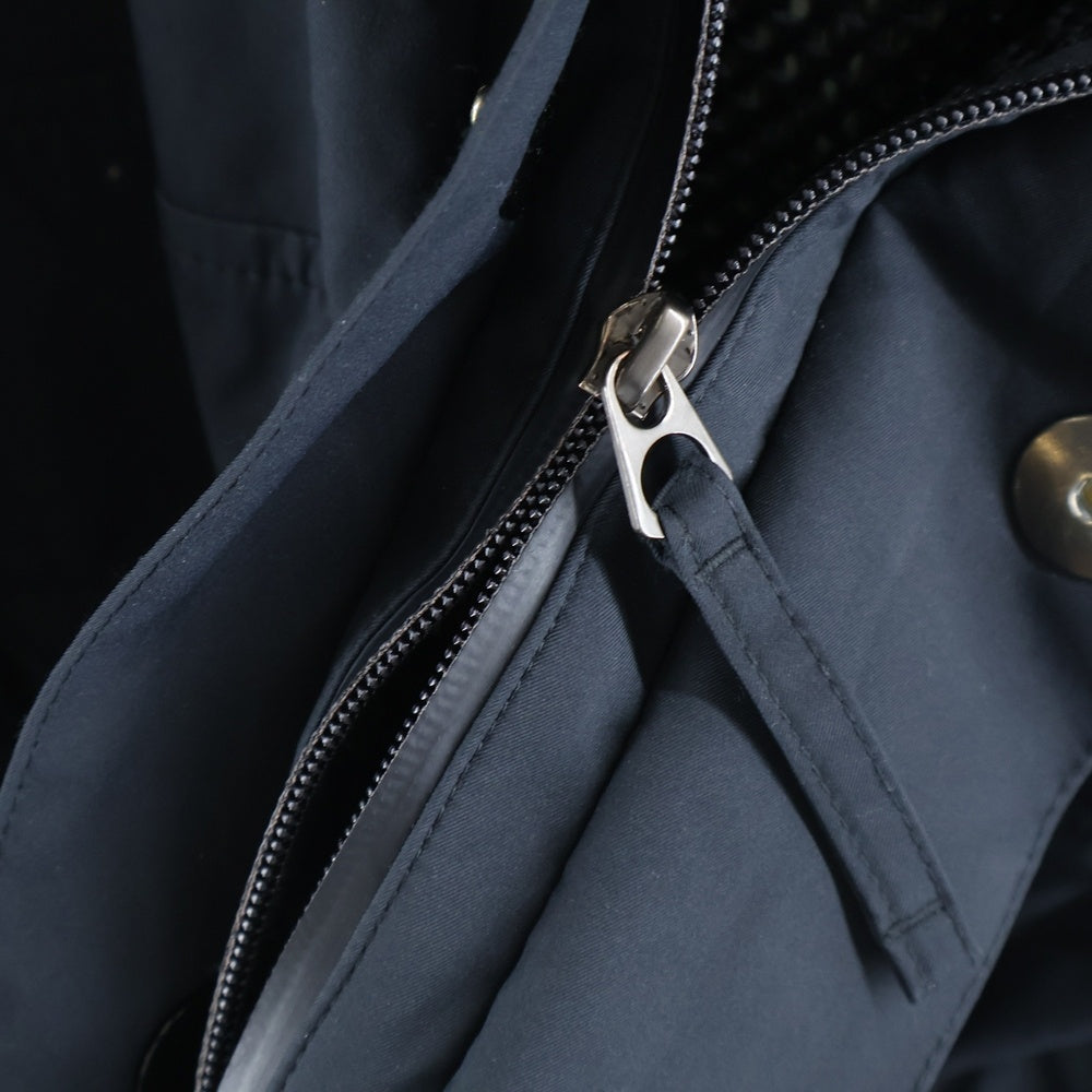 BURBERRY(バーバリー) ティッシ期 脇メッシュ ナイロン フーディー マウンテンパーカー 8033161 ブラック 8033161