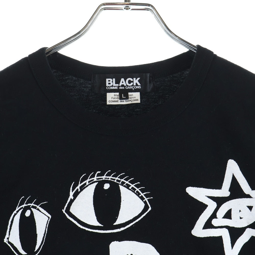 BLACK COMME des GARCONS(ブラックコムデギャルソン) FLIP PAGWSKI プリントロゴ 半袖Tシャツ カットソー 綿天竺 ブラック 1M-T503