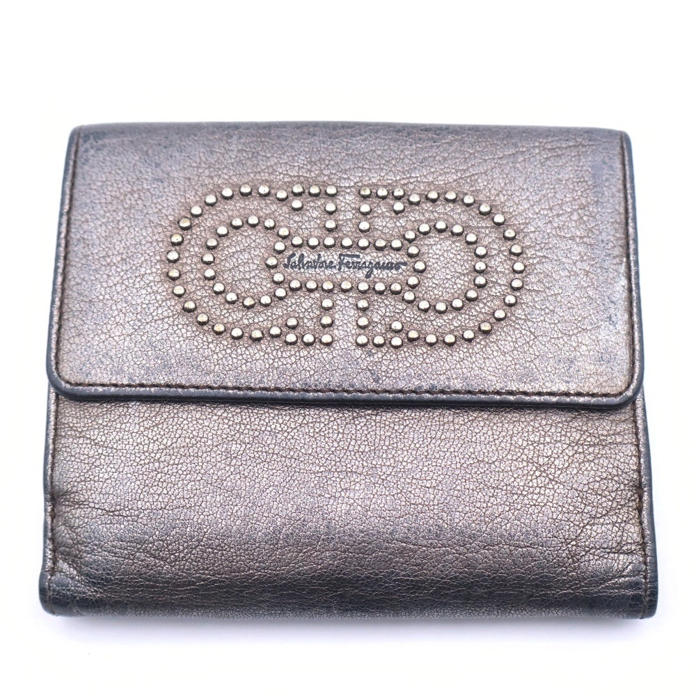 Salvatore Ferragamo(サルヴァトーレ フェラガモ) メタリック スタッズ ロゴ 二つ折り 財布 ウォレット ブラウン