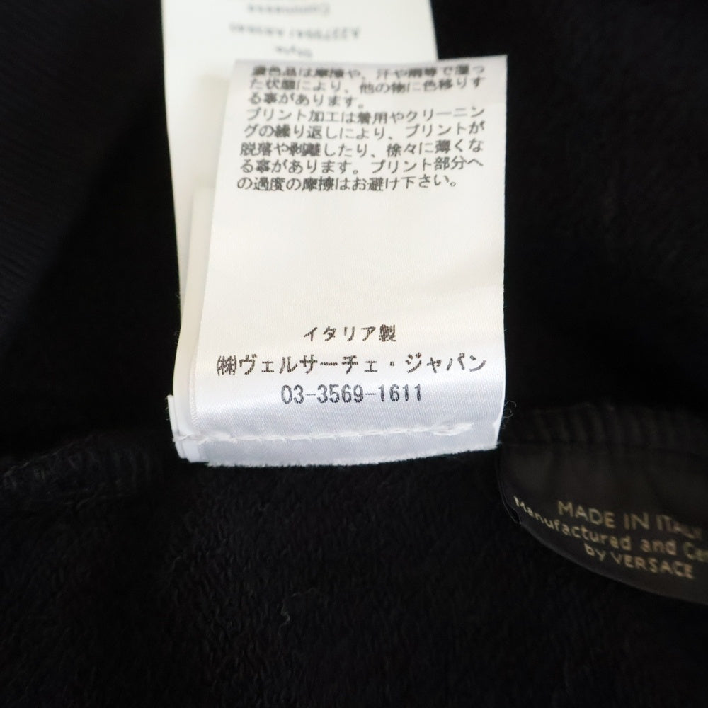 VERSACE(ヴェルサーチ) Front logo print hoodie フロントロゴプリント フーディー ブラック A227994 A83840
