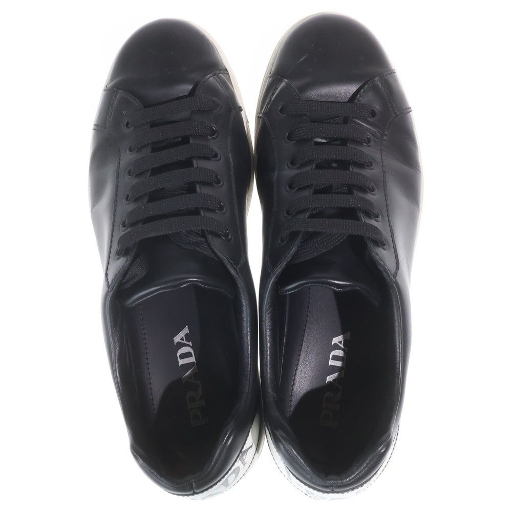 PRADA(プラダ) コミックロゴヒールパッチ レザーローカットスニーカー ブラック/ホワイト 4E3403