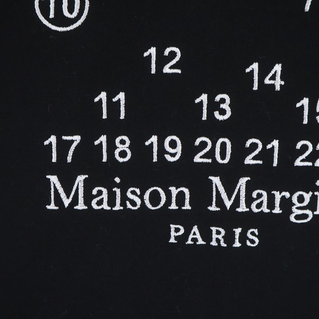 Maison Martin Margiela(メゾンマルタンマルジェラ) 23SS T-Shirt ロゴ刺繍 半袖Tシャツ ブラック S50GC0684 S22816