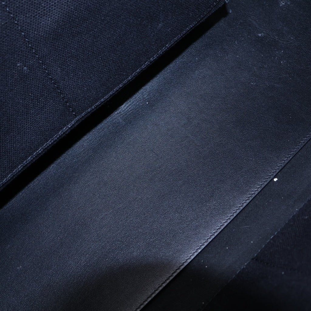 VALENTINO(ヴァレンティノ) ロゴ ロックスタッズ キャンバス トートバッグ ブラック