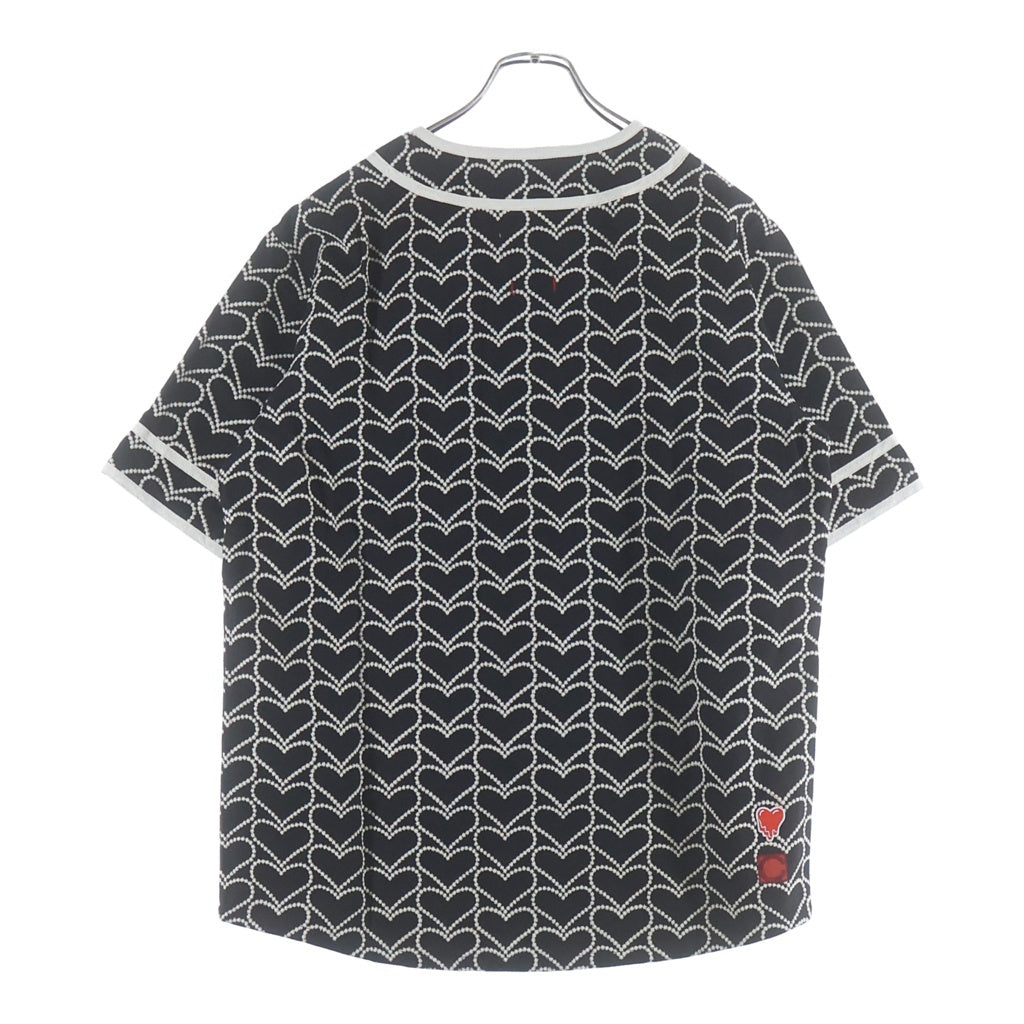 NO BRAND(ノーブランド) 【CLOT×Emotionally Unavailable クロット×エモーショナリー アンアベイラブル】23SS BASEBALL SHIRT ハート総柄 ベースボール半袖Tシャツ CL-S23-0000-139