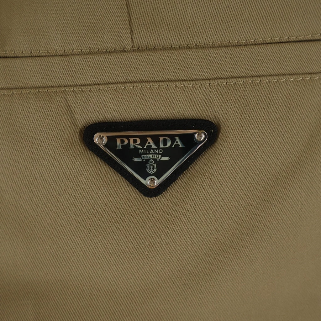 PRADA(プラダ) トライアングルロゴ 三角プレート ショートパンツ