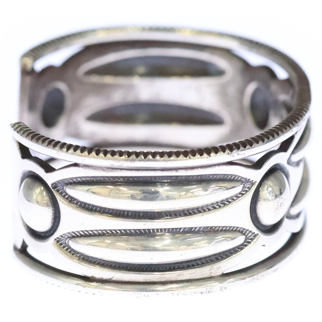 CODY SANDERSON(コディーサンダーソン) Cut Out Long Oval w/ Moons Coin Edge Cuff カットアウト ロング オーバル - レディース