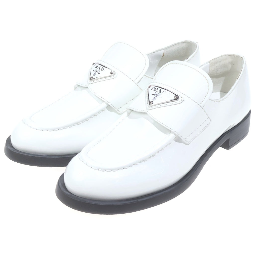 PRADA(プラダ) トライアングルロゴ ローファー レディース 1D329N ホワイト