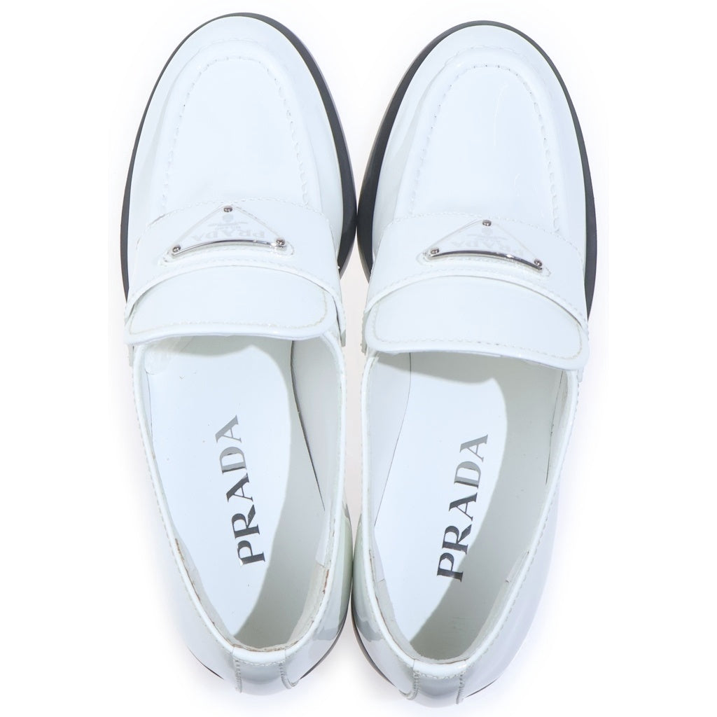 PRADA(プラダ) トライアングルロゴ ローファー レディース 1D329N ホワイト