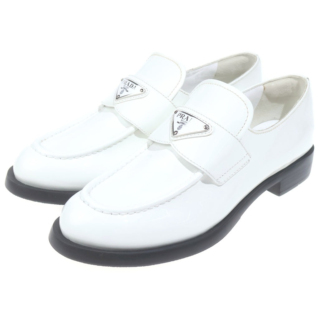 PRADA(プラダ) トライアングルロゴ ローファー レディース 1D329N ホワイト