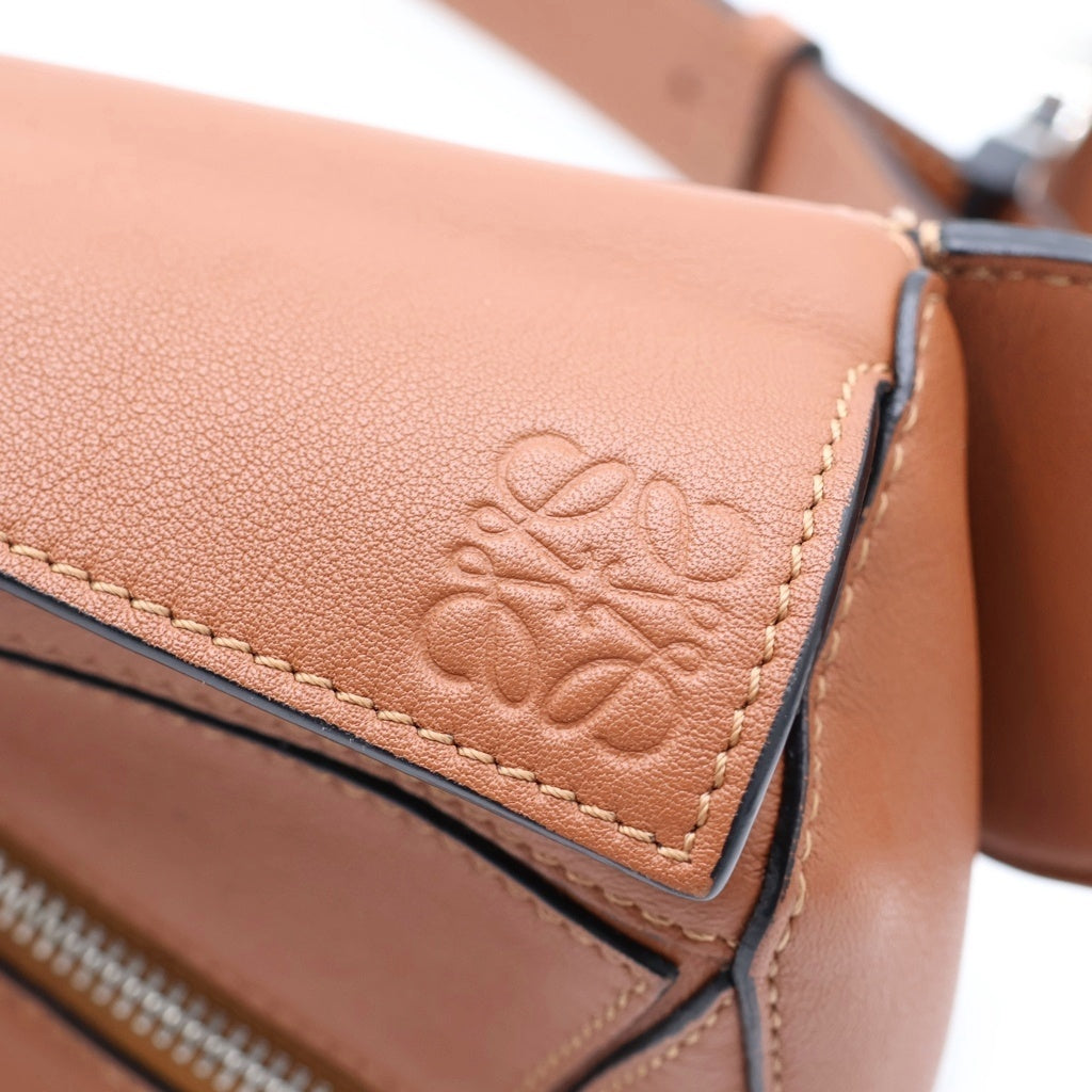 LOEWE(ロエベ) PUZZLE MINI BUMBAG パズルミニ バムバッグ ボディバッグ ブラウン B510EB1 B510EB1 レディース