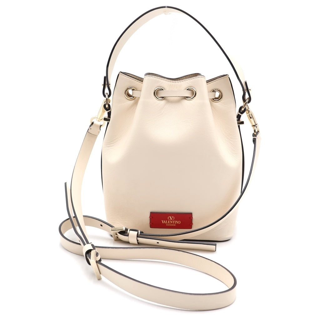 VALENTINO GARAVANI(ヴァレンチノガラヴァーニ) Vロゴ 2WAYバケット レザーショルダーバッグ レディース アイボリー
