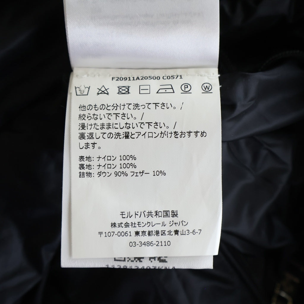 MONCLER(モンクレール) SASSIERE GIUBBOTTO サッシエール ロゴワッペン ダウンジャケット フーディ ブラック F20911A20500 C0571