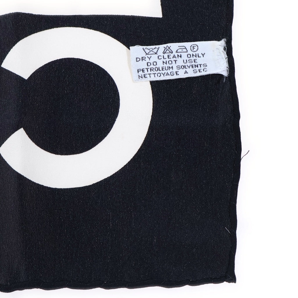 CHANEL(シャネル) マドモアゼル ロゴ シルク スカーフ ブラック レディース