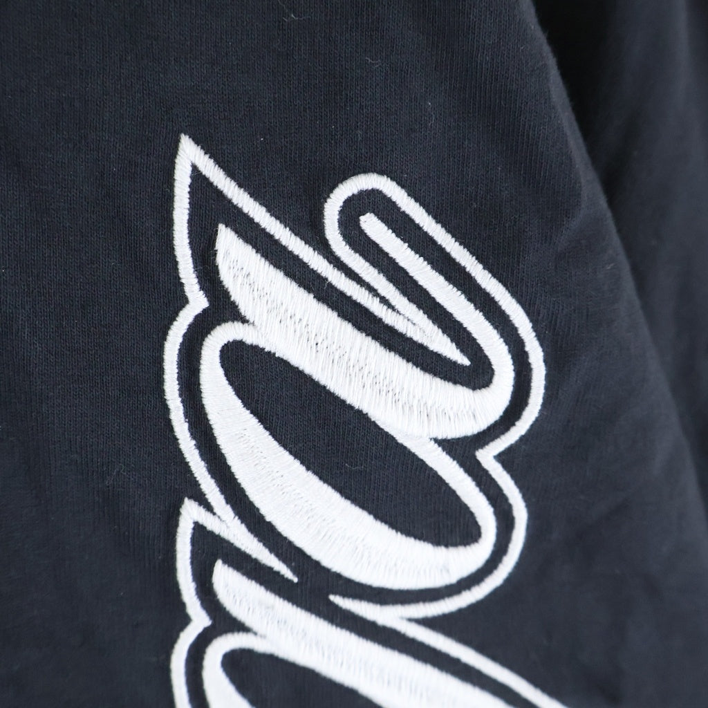 BALENCIAGA(バレンシアガ) Cursive Medium Fit T-shirt カーシヴ ミディアムフィット 半袖Tシャツ 刺繍 カットソー ブラック 764235 TTVM7