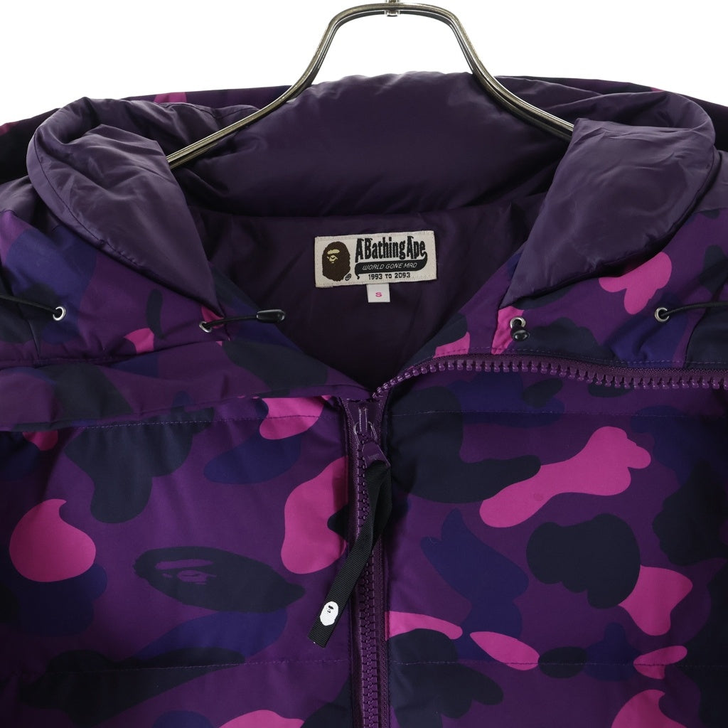 A BATHING APE(アベイシングエイプ) COLOR CAMO HOODIE DOWN JACKET カラーカモ フーディーダウンジャケット パープル レディース 001HJD802505X