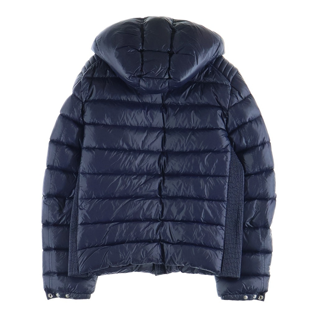 PRADA(プラダ) トライアングルプレート ナイロン ダウンジャケット ブラック SGA654 R142