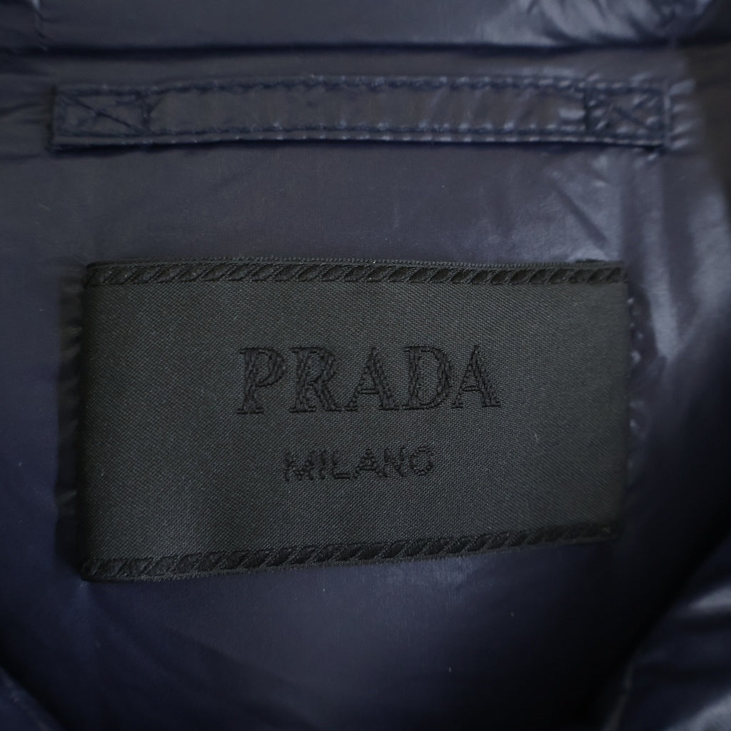 PRADA(プラダ) トライアングルプレート ナイロン ダウンジャケット ブラック SGA654 R142