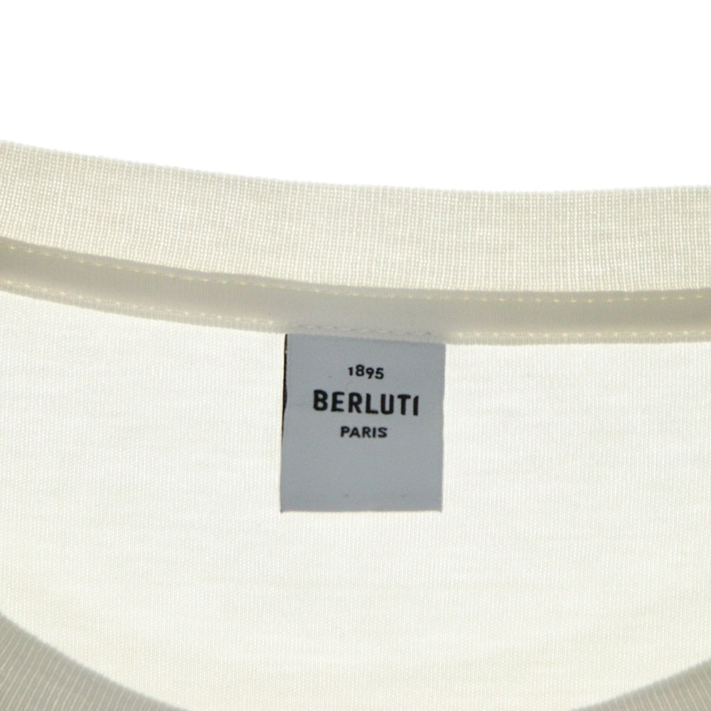 Berluti(ベルルッティ) 23SS カリグラフィ フロント刺繍デザイン クルーネック長袖Tシャツロングスリーブカットソー ロンT ホワイト R23JRL66JAEK