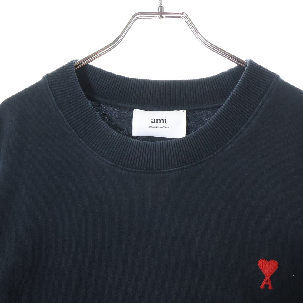 AMI Alexandre Mattiussi(アミアレクサンドルマテュッシ) AMI DE COEUR LS T-SHIRT フロントワンポイントロゴ刺繍 クルーネック長袖ロングスリーブTシャツカットソー ロンT ブラック UTS200.701